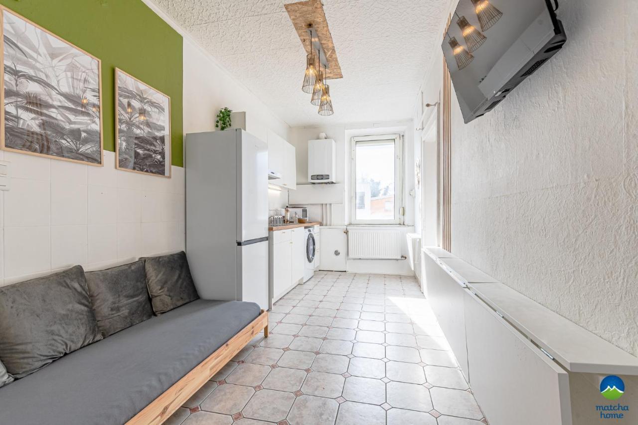 3 Appts - 3 A 7 Lits - Parfait 6 A 10 Pers - Max 26 Pers - 1 Immeuble - Convivialite, Rentabilite ------ English - 3 Apts - 3 To 7 Beds - Ideal For 6 To 10 Guests - Up To 26 - Same Building - Friendly, Flexible Hettange-Grande Extérieur photo