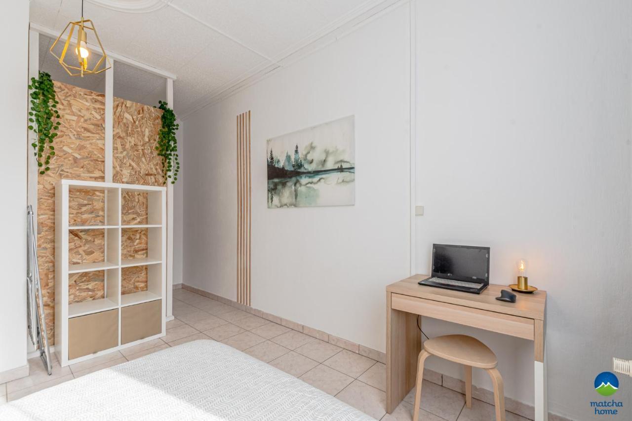 3 Appts - 3 A 7 Lits - Parfait 6 A 10 Pers - Max 26 Pers - 1 Immeuble - Convivialite, Rentabilite ------ English - 3 Apts - 3 To 7 Beds - Ideal For 6 To 10 Guests - Up To 26 - Same Building - Friendly, Flexible Hettange-Grande Extérieur photo