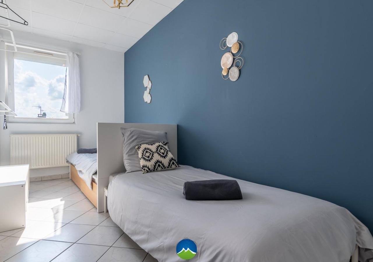 3 Appts - 3 A 7 Lits - Parfait 6 A 10 Pers - Max 26 Pers - 1 Immeuble - Convivialite, Rentabilite ------ English - 3 Apts - 3 To 7 Beds - Ideal For 6 To 10 Guests - Up To 26 - Same Building - Friendly, Flexible Hettange-Grande Extérieur photo