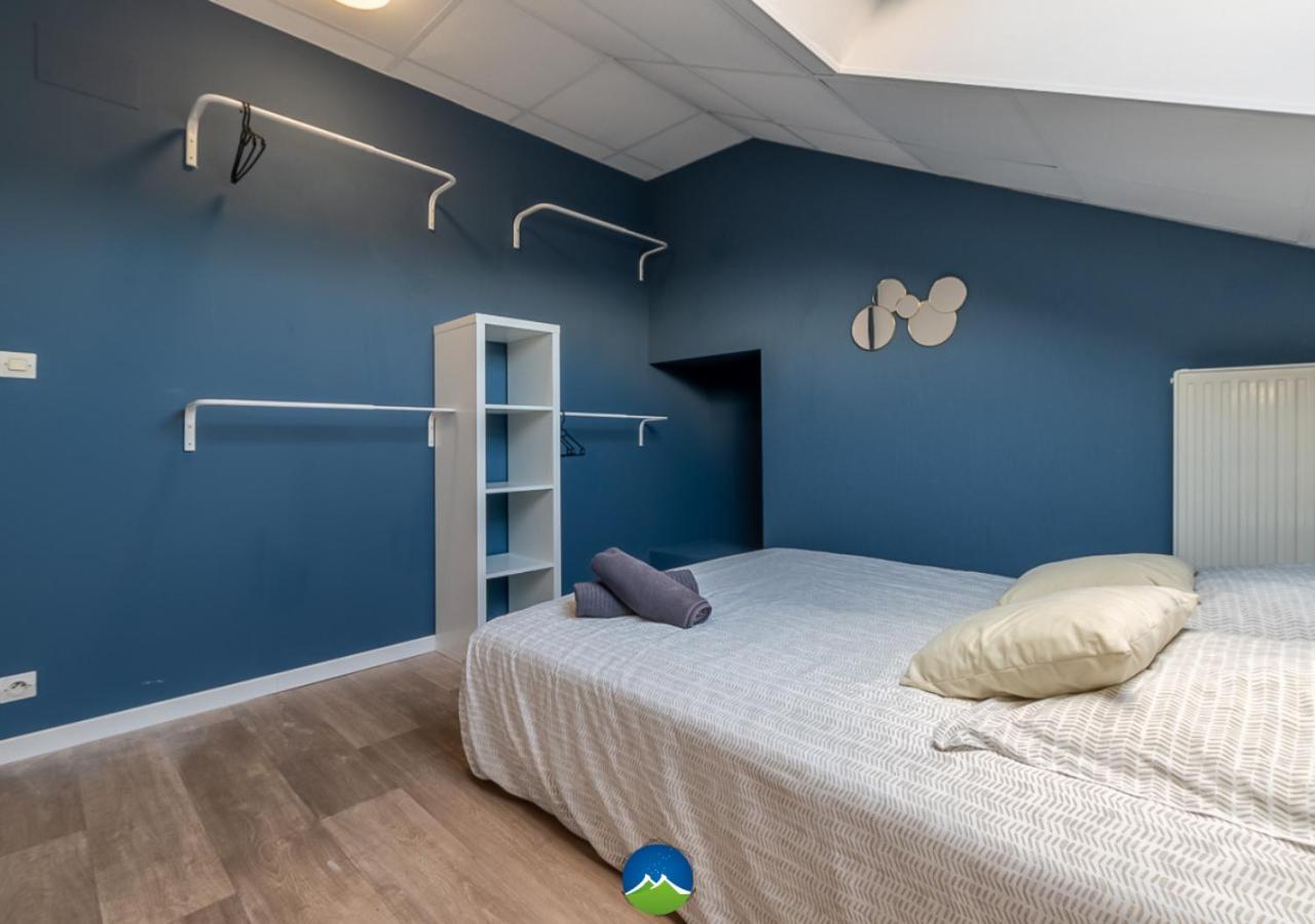 3 Appts - 3 A 7 Lits - Parfait 6 A 10 Pers - Max 26 Pers - 1 Immeuble - Convivialite, Rentabilite ------ English - 3 Apts - 3 To 7 Beds - Ideal For 6 To 10 Guests - Up To 26 - Same Building - Friendly, Flexible Hettange-Grande Extérieur photo