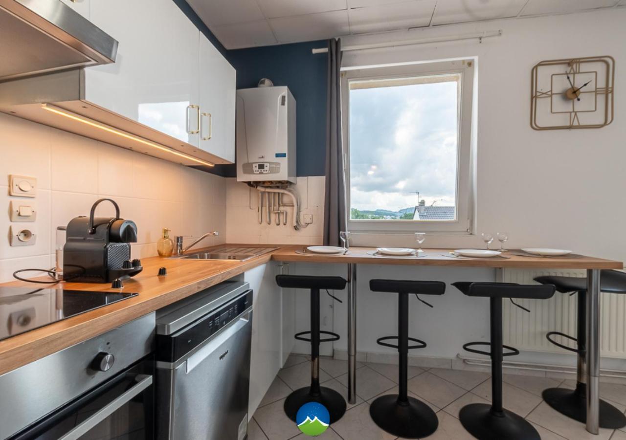 3 Appts - 3 A 7 Lits - Parfait 6 A 10 Pers - Max 26 Pers - 1 Immeuble - Convivialite, Rentabilite ------ English - 3 Apts - 3 To 7 Beds - Ideal For 6 To 10 Guests - Up To 26 - Same Building - Friendly, Flexible Hettange-Grande Extérieur photo